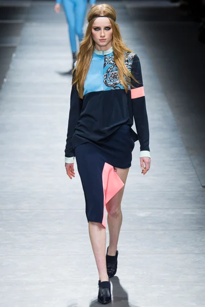 Look 8
